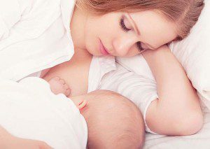 Novos mamães dão atenção integral aos recém-nascidos, mas também precisam cuidar de si mesmas para amá-los ainda mais. Foto: divulgação