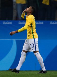 Neymar e o gol da redenção. Foto: Getty Images/Alexandre Schneider