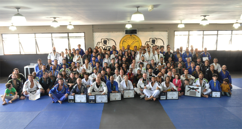 Xtreme Gold Team promove tradicional Graduação dos Alunos de Jiu Jitsu, vídeo