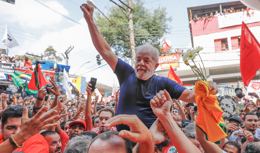 Lula preso: melancólico dia do líder brasileiro e não há nada para comemorar