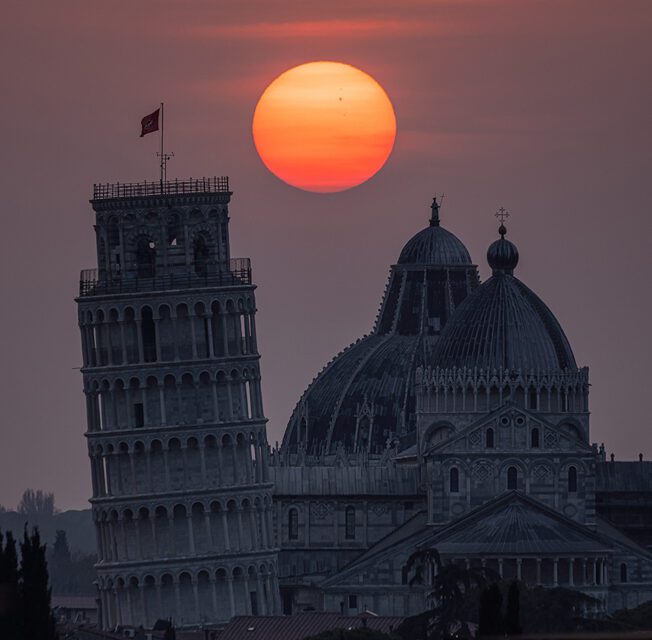 Nasa destaca: Pôr do sol em Pisa e apagão temporário nas ondas de rádio