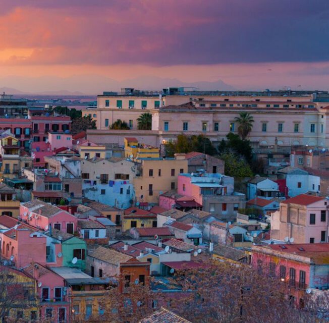 La dolce vita com os encantos da Sardenha, Itália