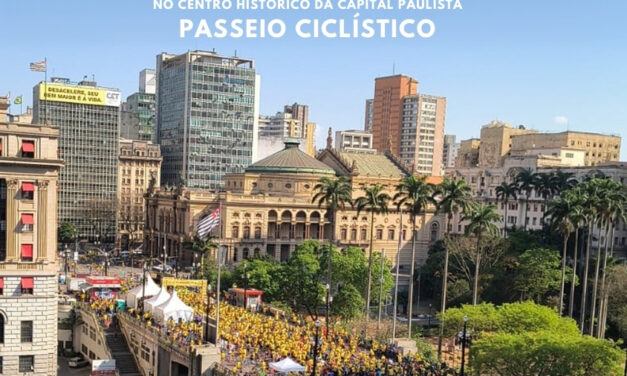 Passeio Ciclístico da Virada Esportiva leva milhares de pessoas para ruas do Centro Histórico