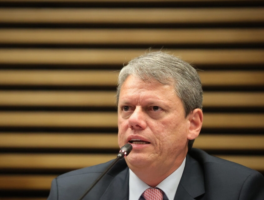 Tarcísio prioriza reeleição em SP, candidatura à presidência só com pedido de Bolsonaro