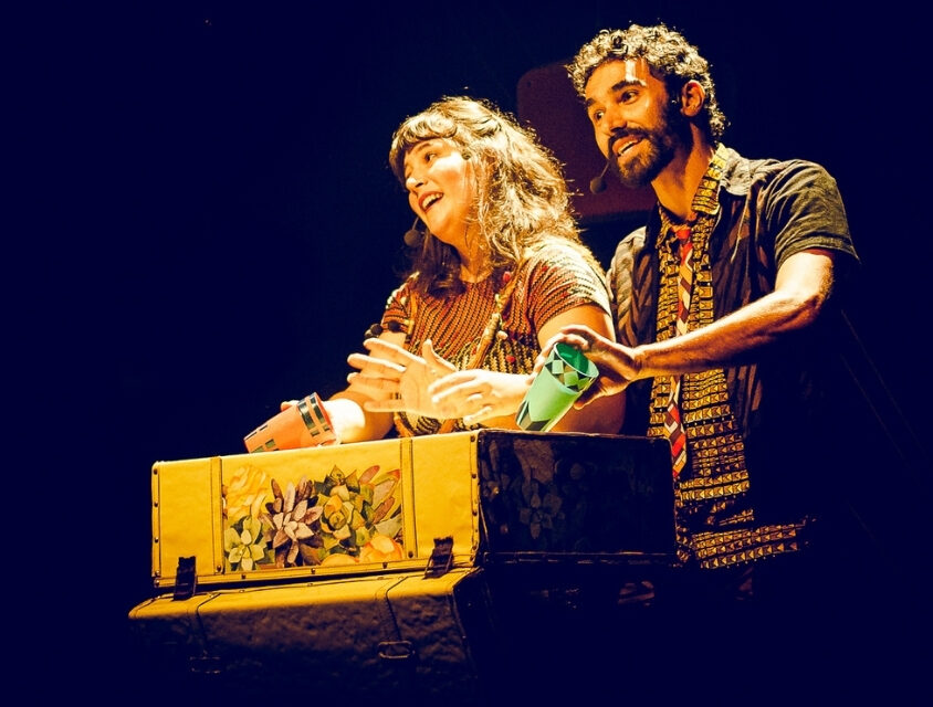 Sesc Santana: show Mundo Aflora une música e brincadeiras