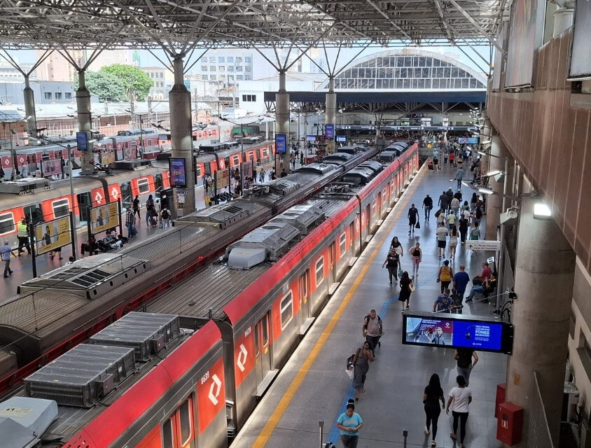 Transportes Metropolitanos reforçam operação durante feriado da Consciência Negra