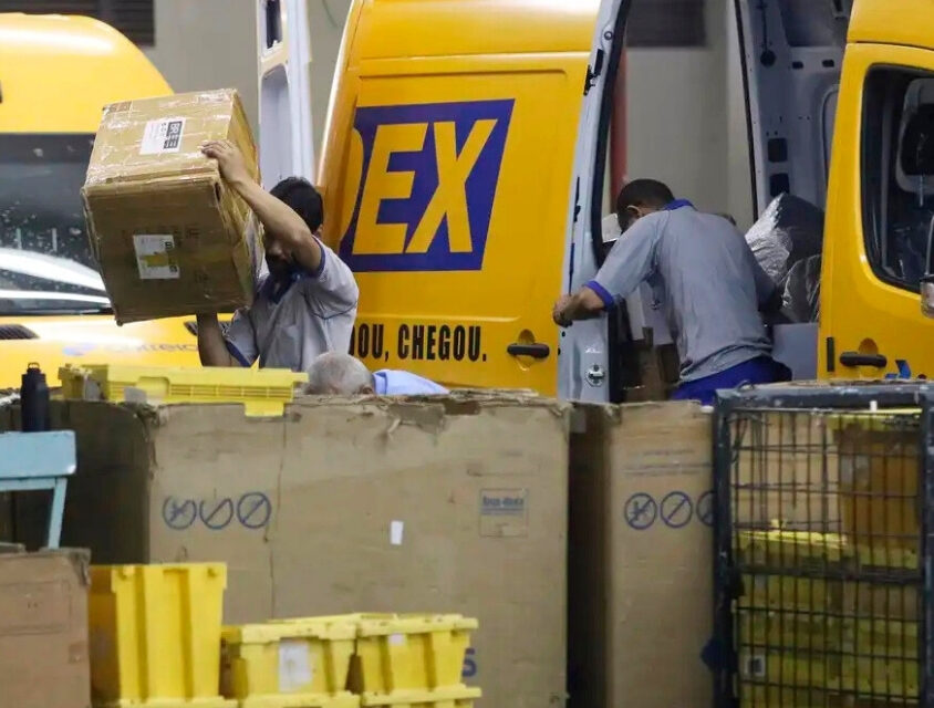 Prejuízo dos Correios preocupa e empréstimo de 20 bi pode aumentar a crise fiscal