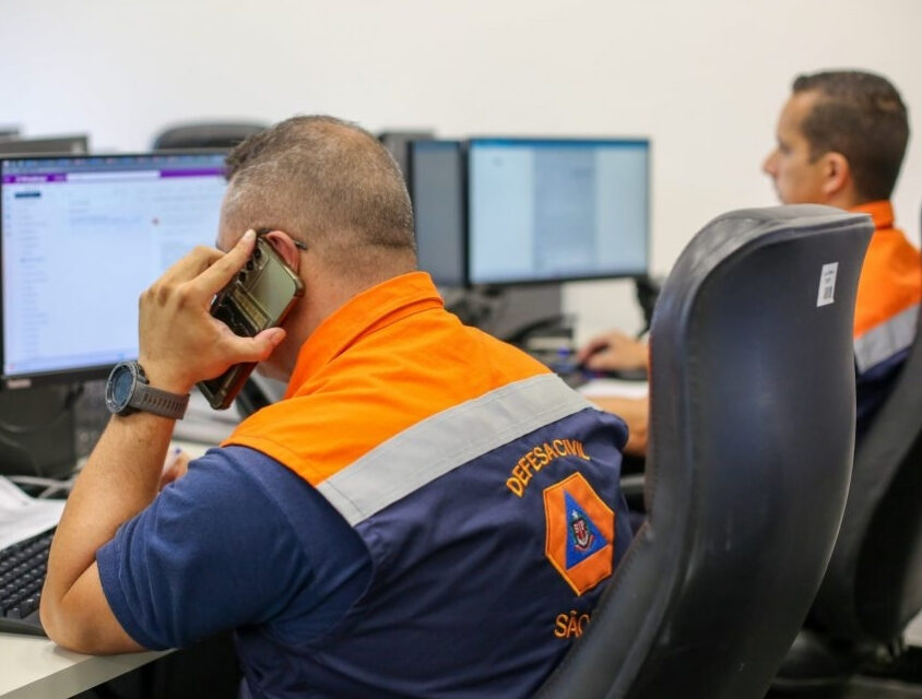 Defesa Civil envia alerta aos celulares sobre chegada do ciclone extratropical no estado