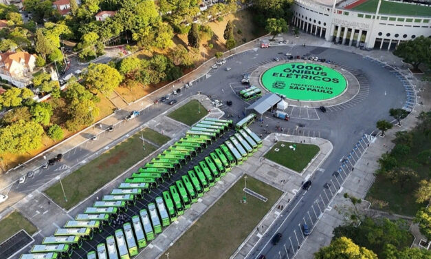 São Paulo recebe o prêmio Local Leaders Awards por programa de eletrificação da frota de ônibus