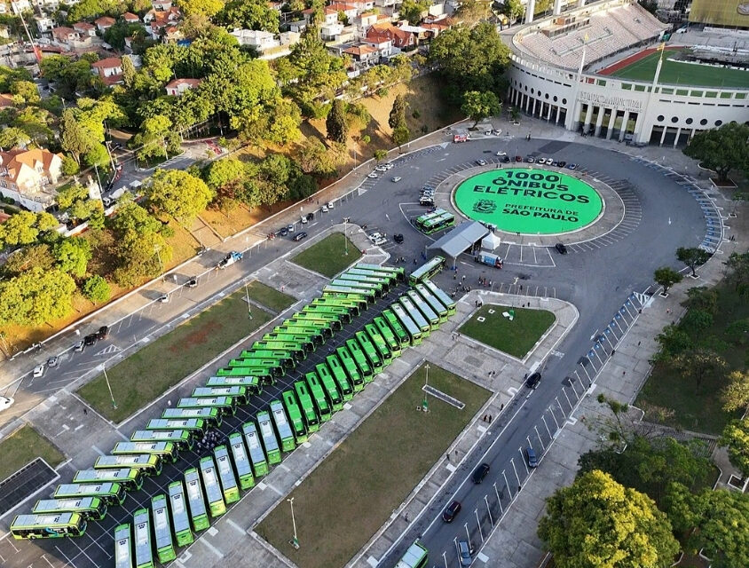 São Paulo recebe o prêmio Local Leaders Awards por programa de eletrificação da frota de ônibus