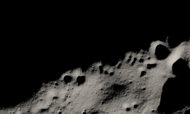 Sombras perto do Polo Sul da Lua