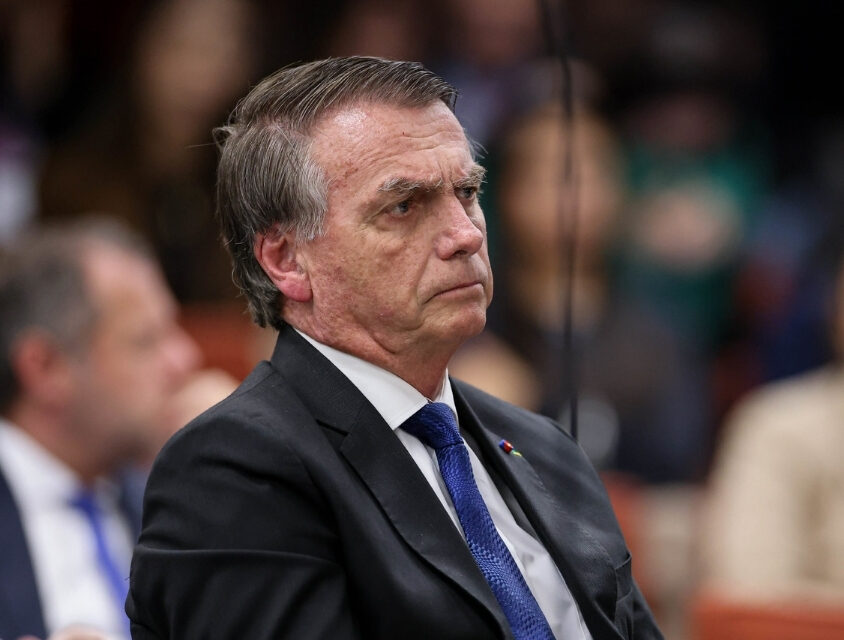 Bolsonaro é transferido para o presídio Papupinha em Brasília, DF