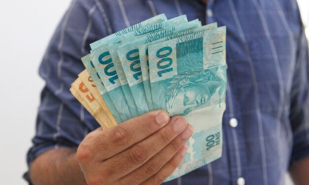 Após máxima histórica em outubro, endividamento das famílias fecha o ano em 78,9%, revela CNC