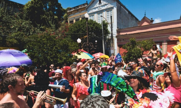 Airbnb se torna a plataforma oficial de Acomodações do Carnaval de Rua do Rio 2026