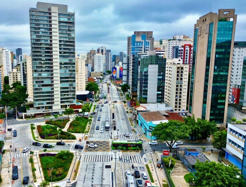 Avenida Santo Amaro: concluída segunda etapa de requalificação