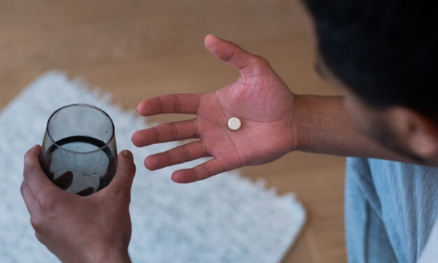 Estudo alerta para riscos nutricionais do uso prolongado do medicamento omeprazol