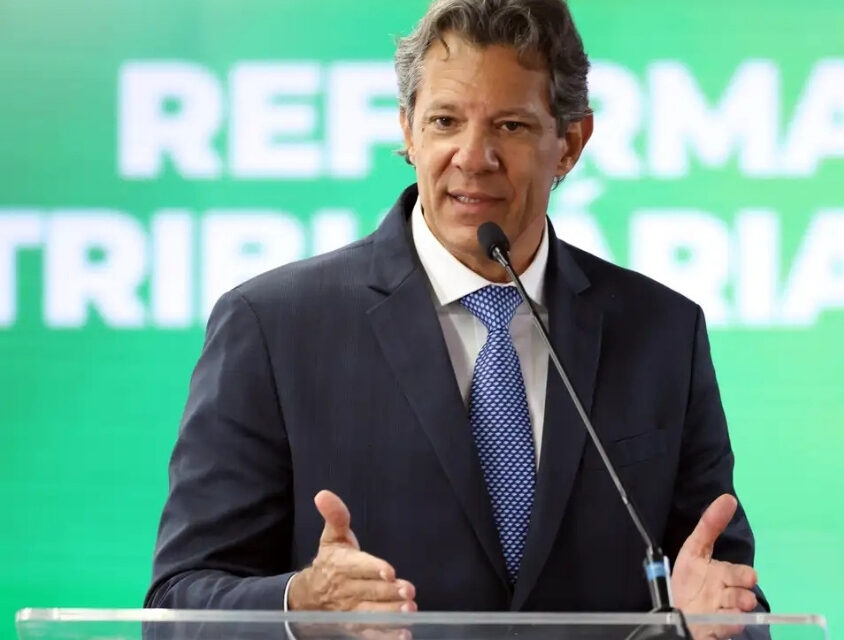 Haddad tenta desviar atenção do caso Master