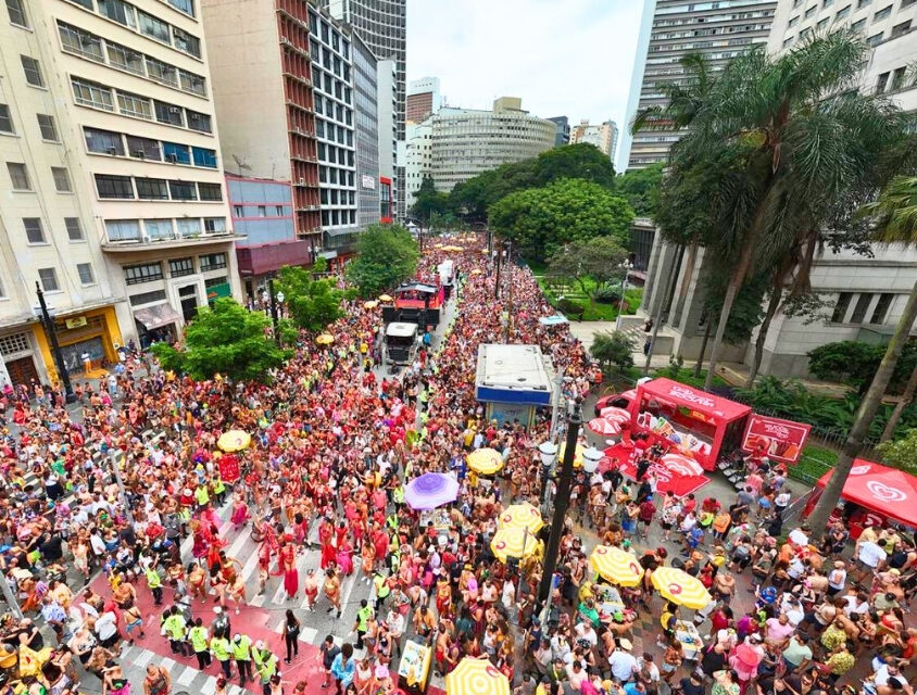Carnaval de Rua é sucesso em toda a capital paulista