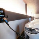 Governo de SP sanciona lei de carregadores para carros elétricos em condomínios e faz previsão para futuros empreendimentos