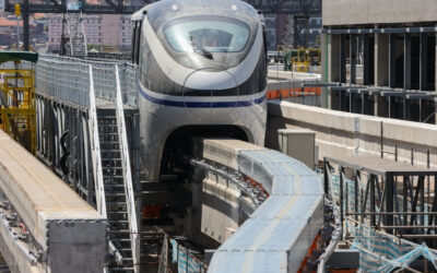 Trem chega à estação Morumbi pela primeira vez rumo à abertura da Linha 17-Ouro