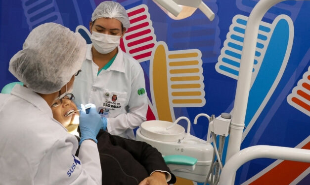 Prefeitura de São Paulo entrega mais de 518 mil próteses dentárias e amplia acesso à saúde bucal