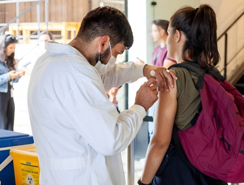 Campanha de vacinação contra a gripe começa neste sábado (28) em São Paulo