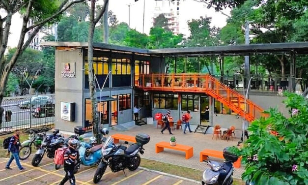 Prefeitura de SP inaugura 1º Espaço Motoboy com estrutura gratuita, alimentação e descanso na região da Paulista