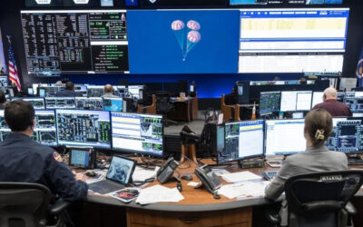 A NASA dá as boas-vindas aos astronautas da missão Artemis II que retornaram à Terra após baterem recordes de missões lunares