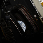 Terceiro dia de voo da missão Artemis II: Tripulação se prepara para a primeira queima de correção e para receber a missão de observação lunar