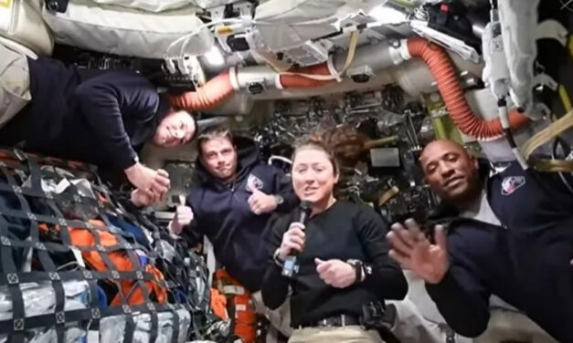 Missão Artemis II faz história: Orion executa manobra decisiva e inicia viagem épica com astronautas rumo à Lua