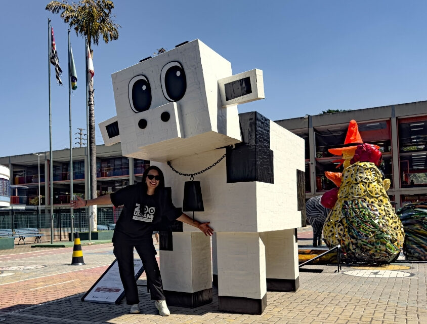 Exposição gratuita transforma materiais reciclados em esculturas monumentais de animais