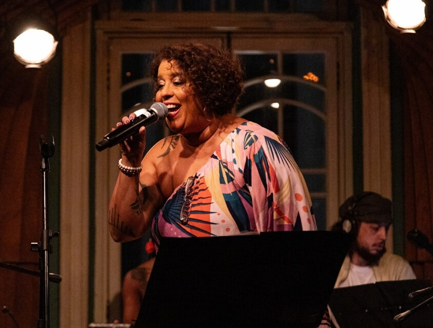 Saia Sambando leva oficina de canto e rodas de samba à Biblioteca Mário de Andrade