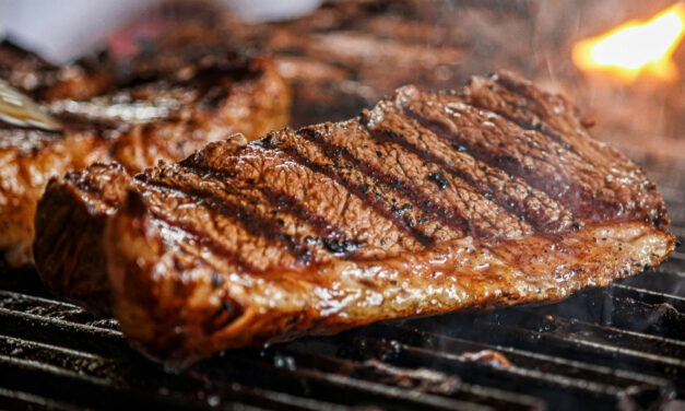 Dia do Churrasco destaca origem gaúcha e evolução de uma das principais tradições culinárias do Brasil