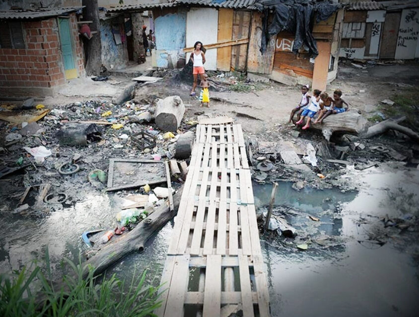 Falta de saneamento custa caro ao Brasil: problema gera milhares de internações e bilhões em gastos