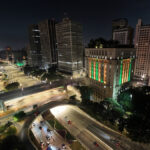 São Paulo ilumina cartões-postais em verde e amarelo para a Copa 2026