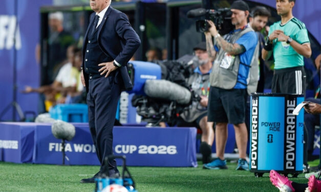 Carlo Ancelotti elogia Cunha e Vini Jr. após vitória e projeta variações táticas na Seleção