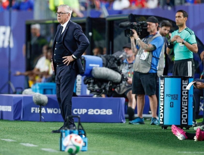 Carlo Ancelotti elogia Cunha e Vini Jr. após vitória e projeta variações táticas na Seleção