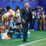 Carlo Ancelotti celebra vaga nas oitavas e exalta maturidade contra o Japão: “Buscamos soluções”