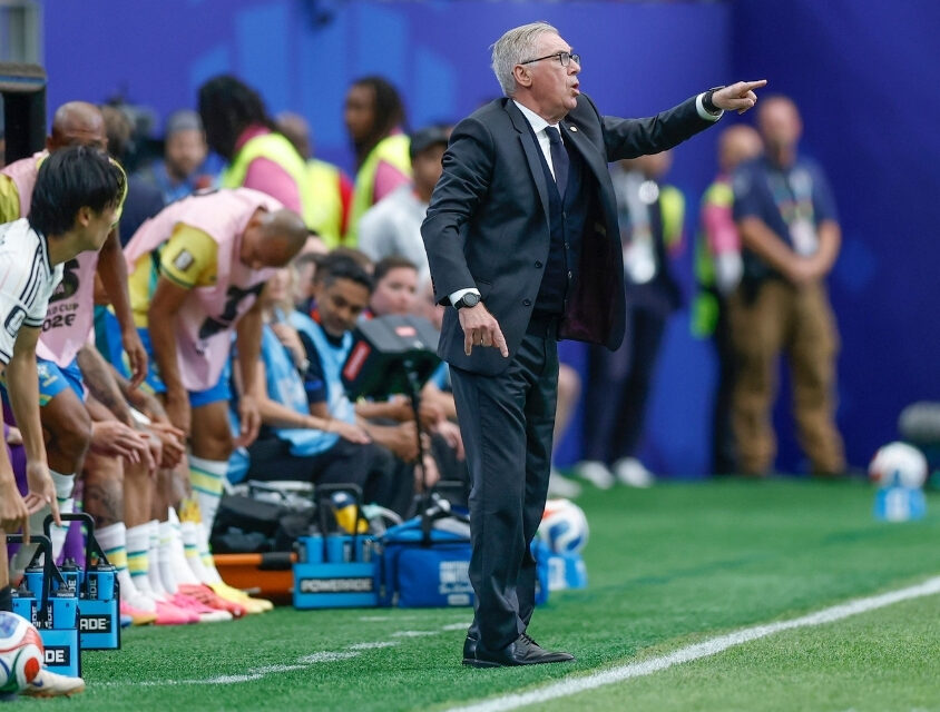 Carlo Ancelotti celebra vaga nas oitavas e exalta maturidade contra o Japão: “Buscamos soluções”