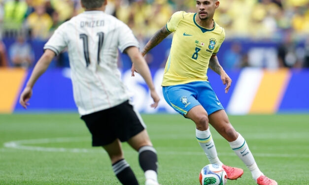 Bruno Guimarães iguala recorde de assistências em uma única edição de Copa do Mundo neste século