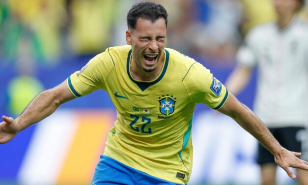 Gabriel Martinelli decide vaga nos acréscimos e desabafa: “Sem palavras para descrever a alegria”