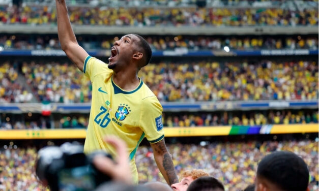 Brasil vence o Japão de virada por 2 a 1 e joga no próximo domingo pelas oitavas