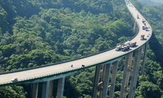 Siga Fácil do Sistema Anchieta-Imigrantes inicia testes com pórticos eletrônicos