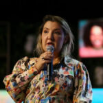 Flávio Bolsonaro integra Daniella Marques à pré-campanha em aceno ao mercado financeiro