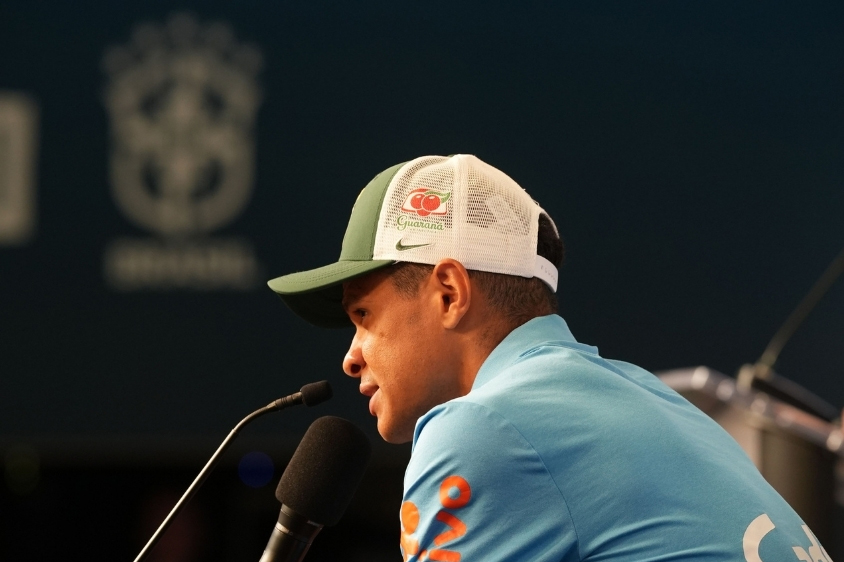 Douglas Santos prega simplicidade com excelência no mata-mata: “arroz com feijão bem temperado”