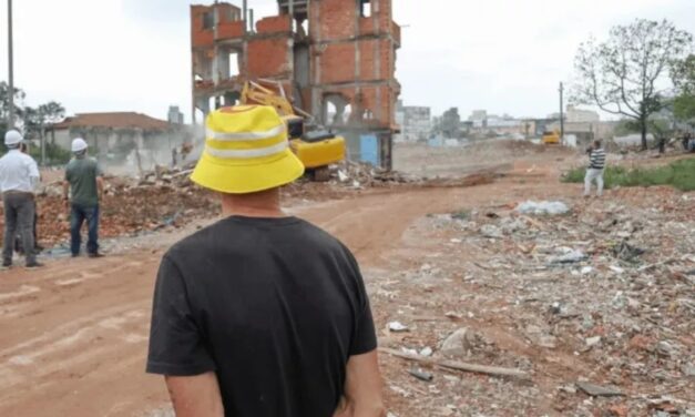 Última casa da Favela do Moinho é demolida e área dará lugar a parque no centro de São Paulo