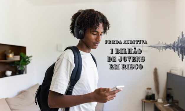Fones de ouvido e música alta colocam mais de 1 bilhão de jovens em risco de perda auditiva