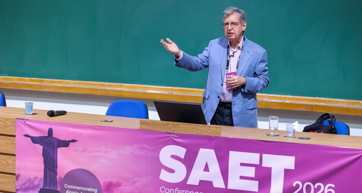 Nobel de Economia Michael Woodford esteve no Brasil e colaborou com Aloisio Araujo
