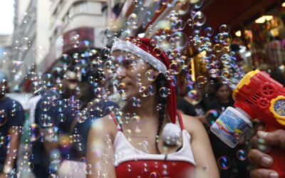 Chuva reduz em até 30% o movimento de consumidores na 25 de Março